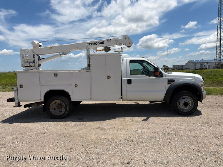 image for item DQ7855 2009 Ford F550 utility / service truck