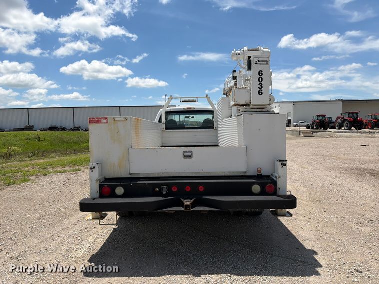 image for item DQ7855 2009 Ford F550 utility / service truck