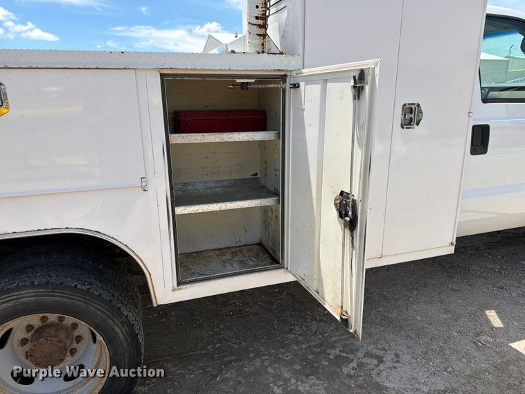 image for item DQ7855 2009 Ford F550 utility / service truck