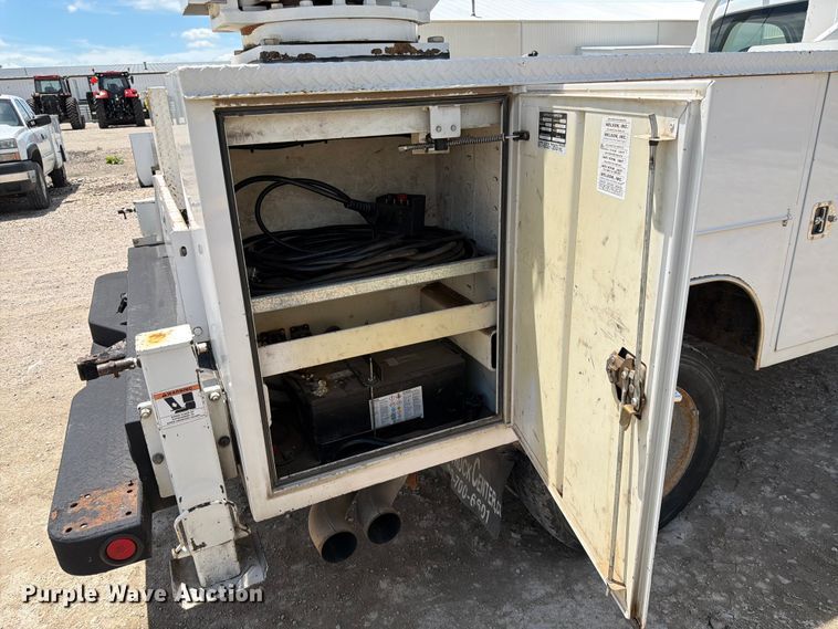 image for item DQ7855 2009 Ford F550 utility / service truck