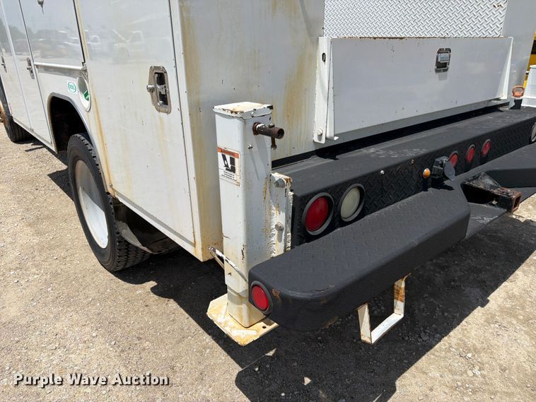 image for item DQ7855 2009 Ford F550 utility / service truck