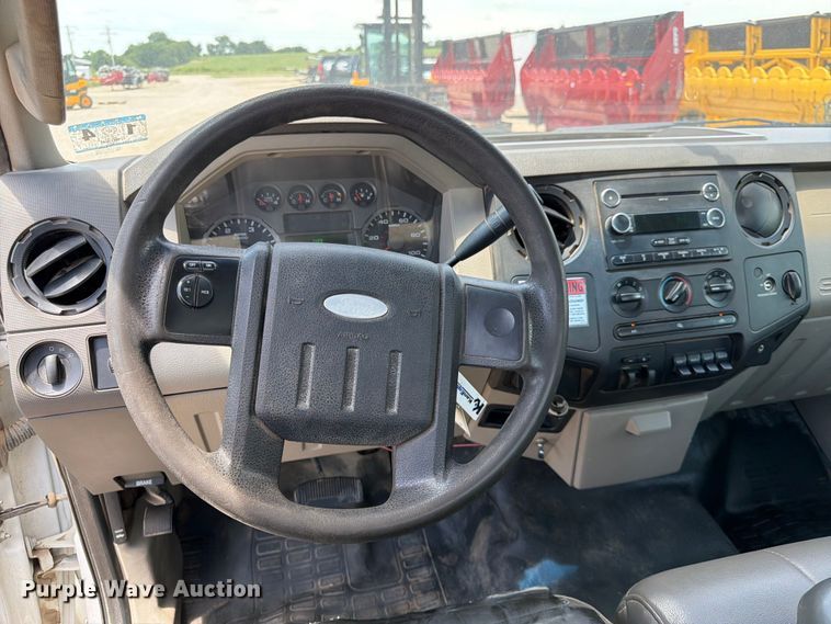 image for item DQ7855 2009 Ford F550 utility / service truck