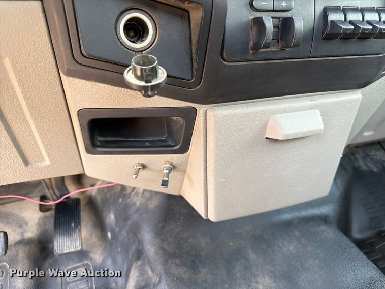 image for item DQ7855 2009 Ford F550 utility / service truck