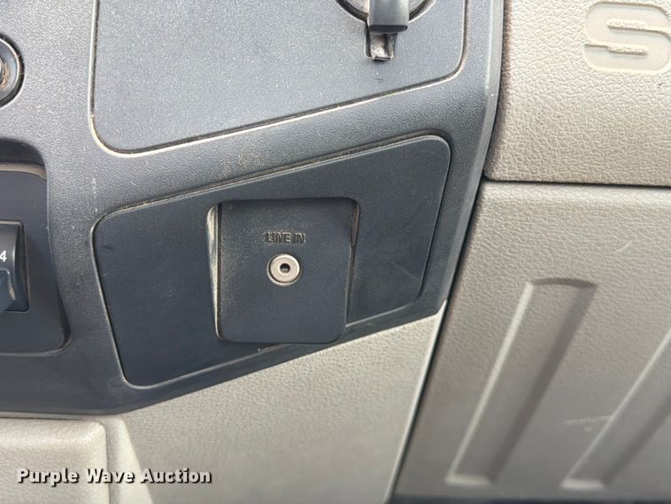 image for item DQ7855 2009 Ford F550 utility / service truck