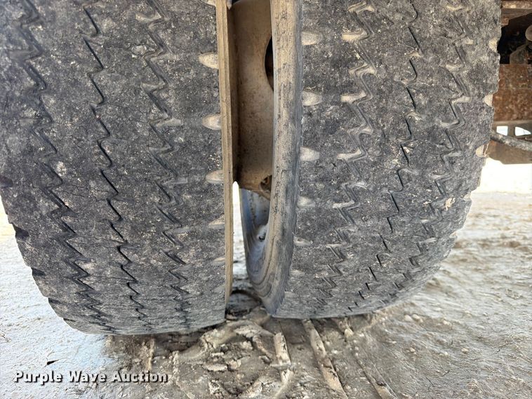 image for item DQ7855 2009 Ford F550 utility / service truck
