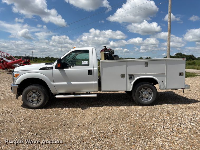image for item DQ7857 2013 Ford F350 Super Duty utility bed pickup truck