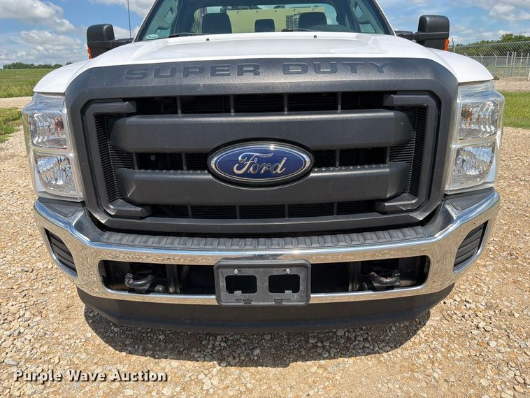 image for item DQ7857 2013 Ford F350 Super Duty utility bed pickup truck