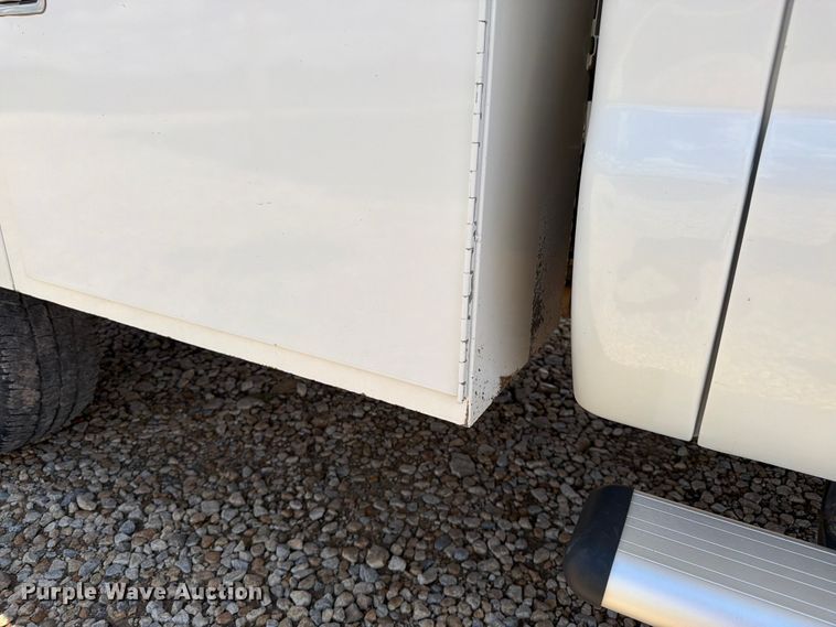 image for item DQ7857 2013 Ford F350 Super Duty utility bed pickup truck
