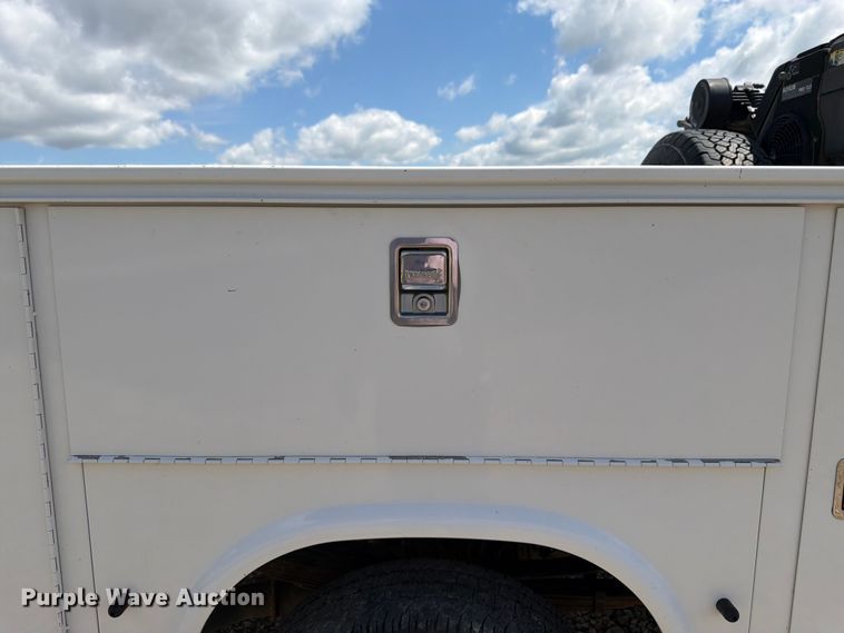 image for item DQ7857 2013 Ford F350 Super Duty utility bed pickup truck
