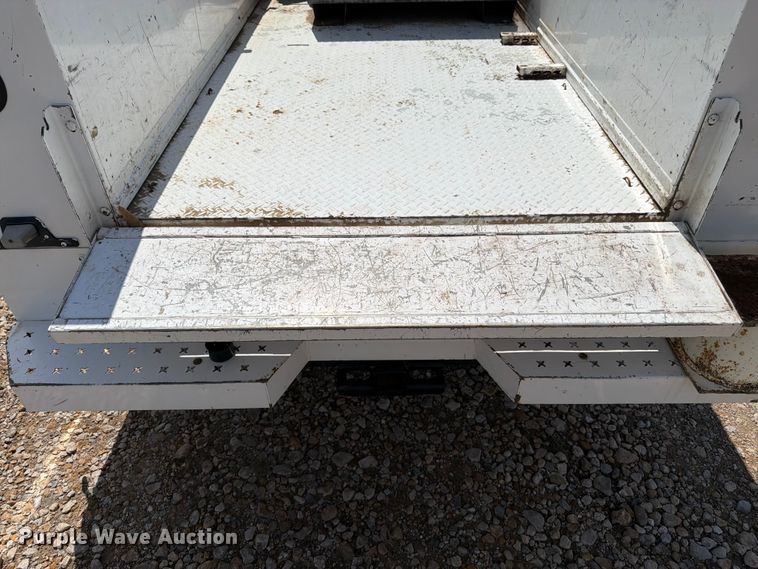 image for item DQ7857 2013 Ford F350 Super Duty utility bed pickup truck