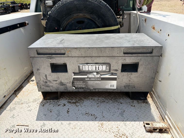 image for item DQ7857 2013 Ford F350 Super Duty utility bed pickup truck