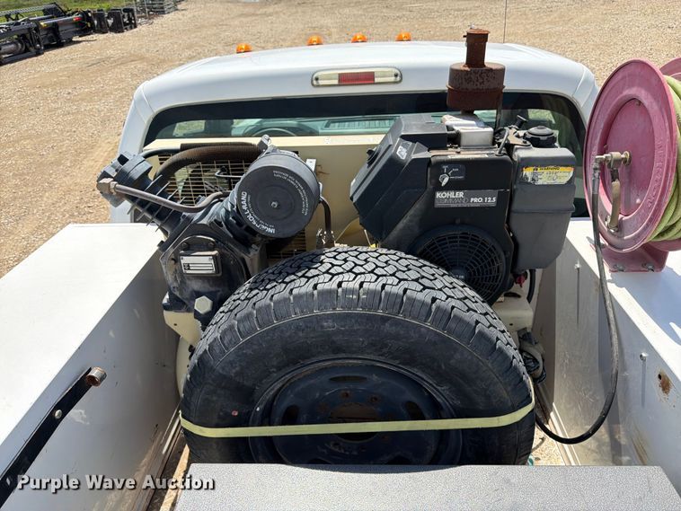 image for item DQ7857 2013 Ford F350 Super Duty utility bed pickup truck