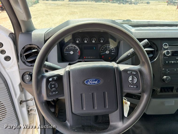 image for item DQ7857 2013 Ford F350 Super Duty utility bed pickup truck