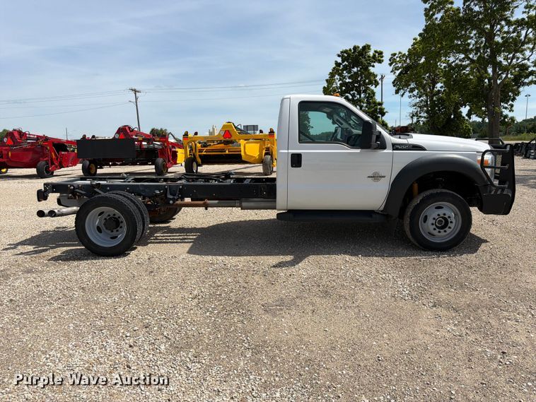 image for item DQ7858 2014 Ford F550 truck cab and chassis