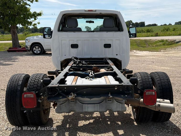 image for item DQ7858 2014 Ford F550 truck cab and chassis
