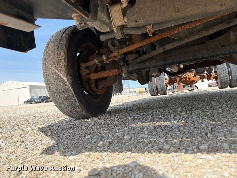 image for item DQ7858 2014 Ford F550 truck cab and chassis