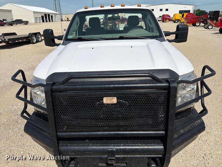 image for item DQ7858 2014 Ford F550 truck cab and chassis