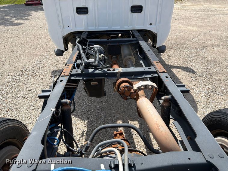 image for item DQ7858 2014 Ford F550 truck cab and chassis