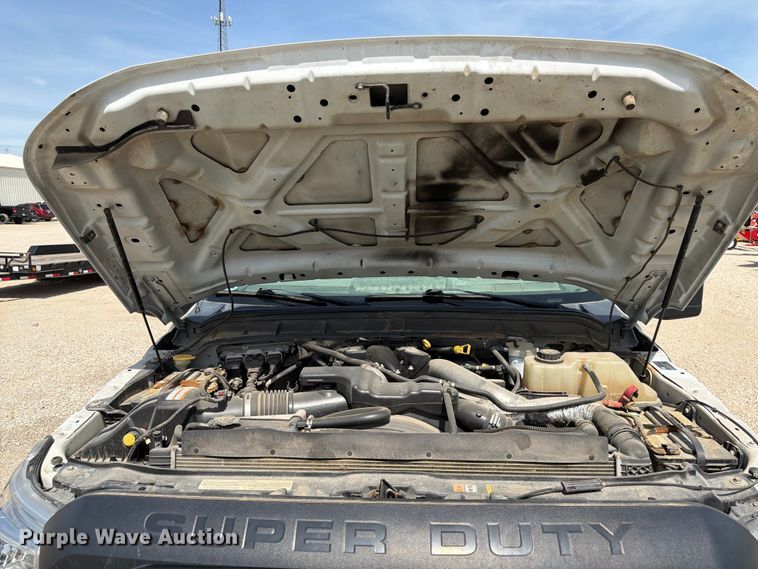 image for item DQ7858 2014 Ford F550 truck cab and chassis