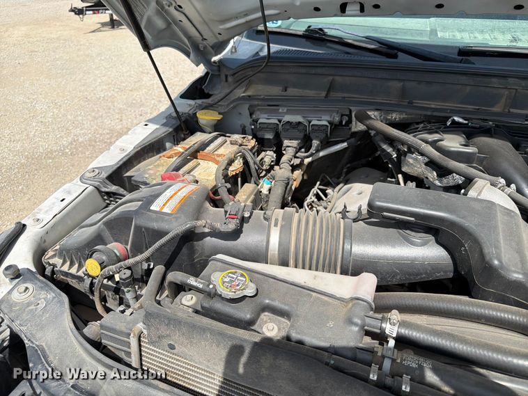 image for item DQ7858 2014 Ford F550 truck cab and chassis