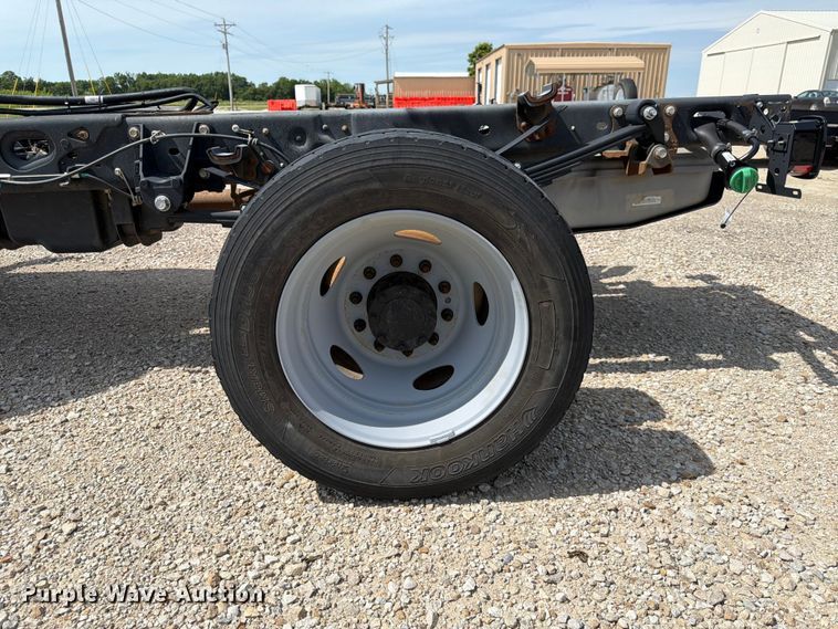 image for item DQ7858 2014 Ford F550 truck cab and chassis