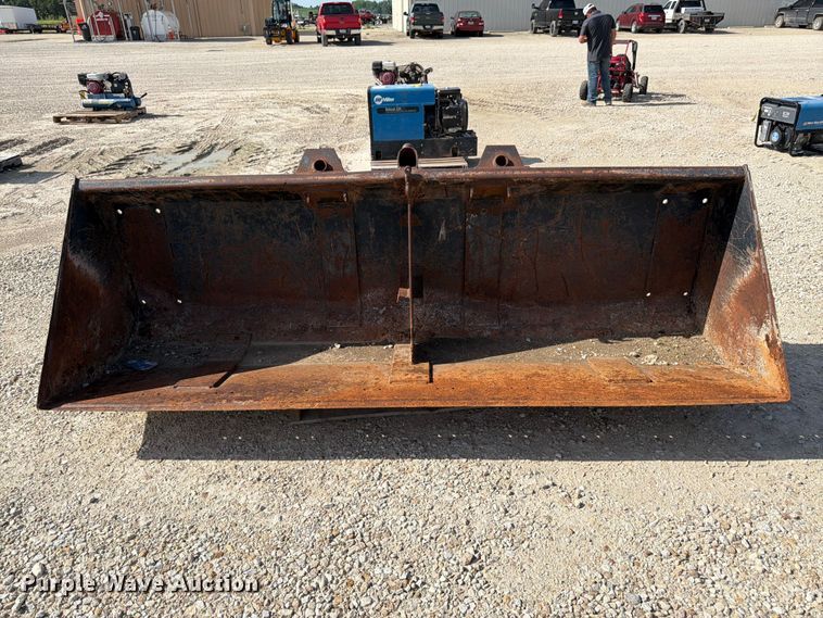 image for item DQ7859 Loader bucket