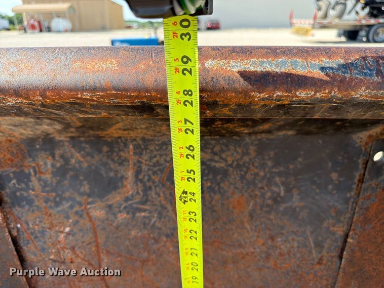 image for item DQ7859 Loader bucket
