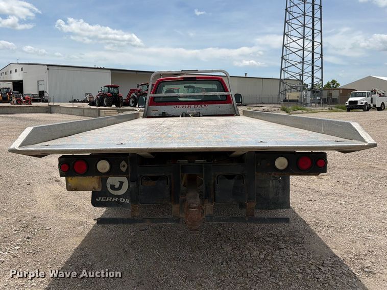 image for item DQ7861 1999 Ford F550 rollback truck