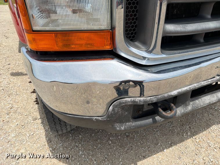 image for item DQ7861 1999 Ford F550 rollback truck