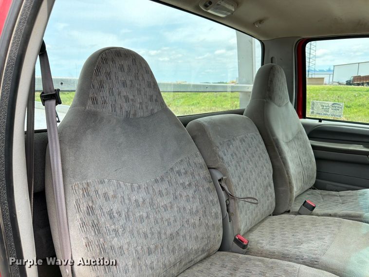 image for item DQ7861 1999 Ford F550 rollback truck