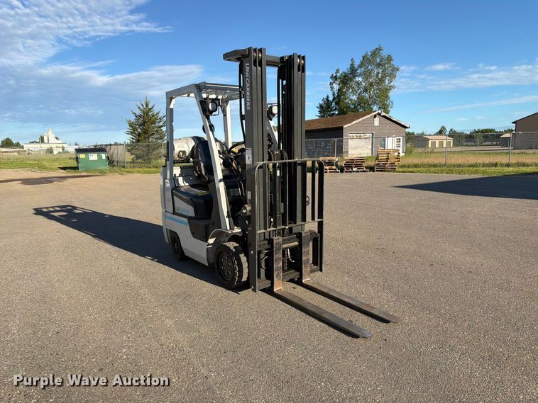 image for item DQ7886 2017 UniCarriers CFS40  forklift