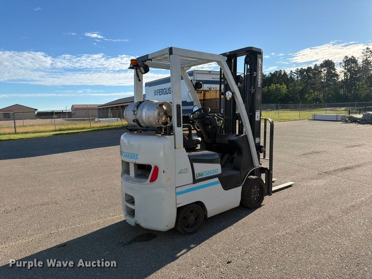 image for item DQ7886 2017 UniCarriers CFS40  forklift