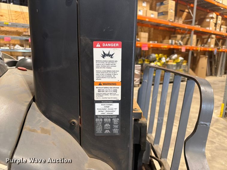 image for item DQ7888 2015 Crown RR5725-35 reach truck