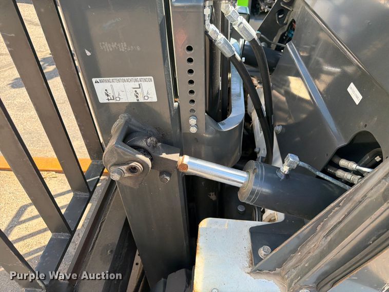 image for item DQ7889 2018 UniCarries MUG1F2A35LV forklift