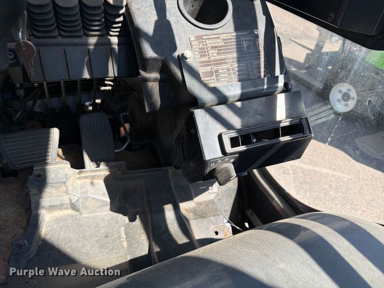 image for item DQ7889 2018 UniCarries MUG1F2A35LV forklift