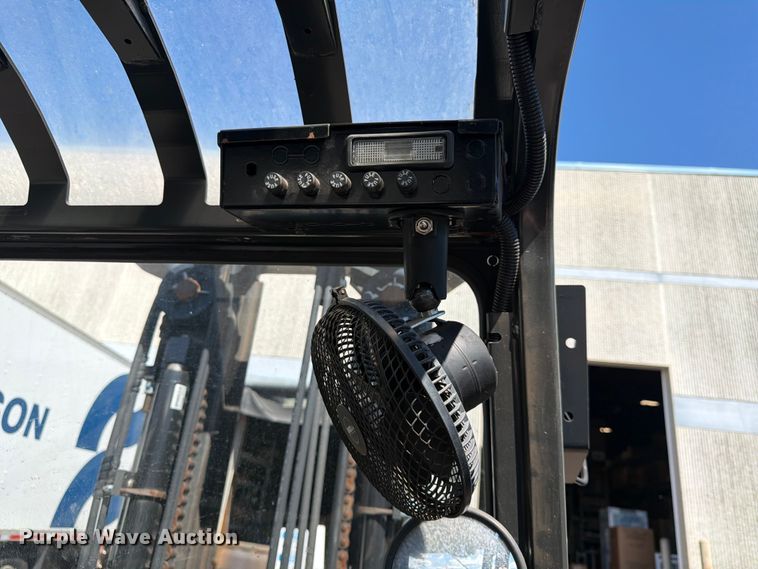 image for item DQ7889 2018 UniCarries MUG1F2A35LV forklift