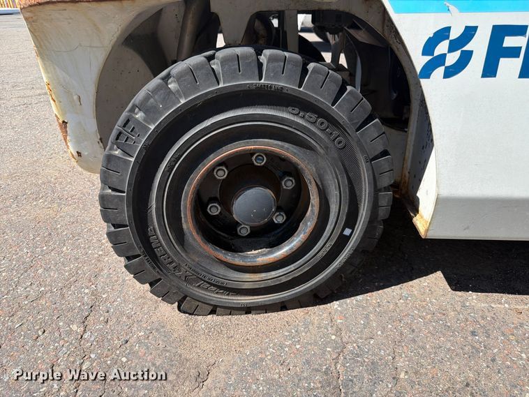 image for item DQ7889 2018 UniCarries MUG1F2A35LV forklift