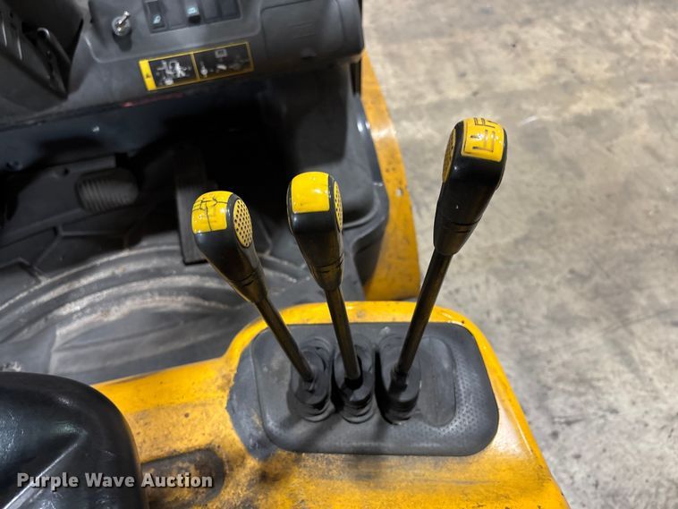 image for item DU6347 2018 Hyundai 25LC-7A forklift