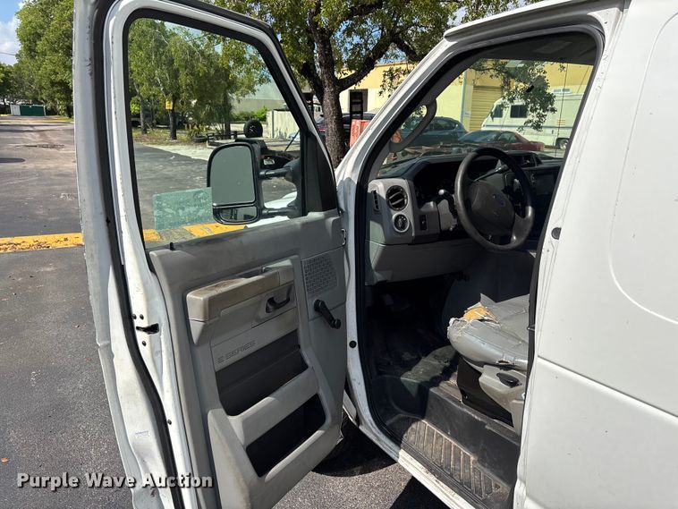 image for item DU6348 2012 Ford E350  van