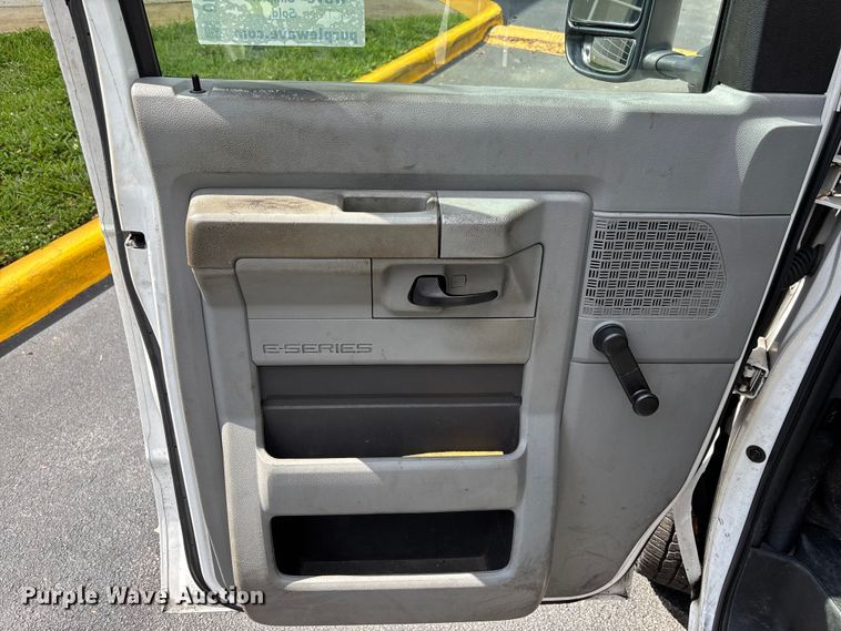 image for item DU6348 2012 Ford E350  van
