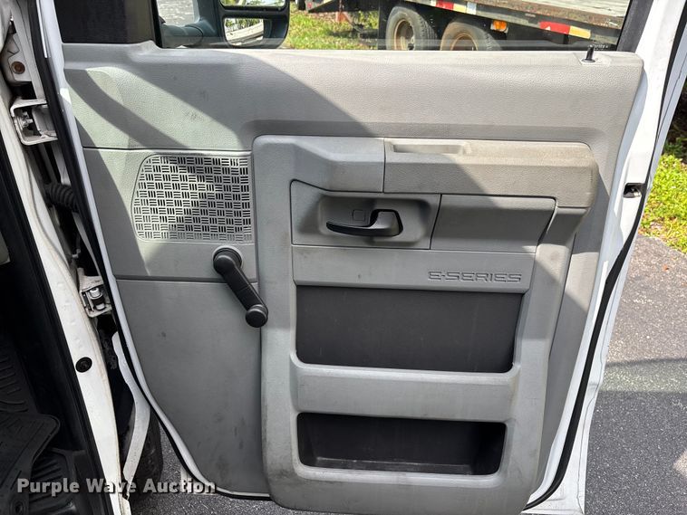 image for item DU6348 2012 Ford E350  van