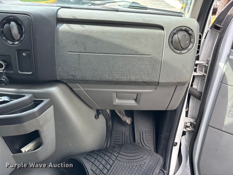 image for item DU6348 2012 Ford E350  van