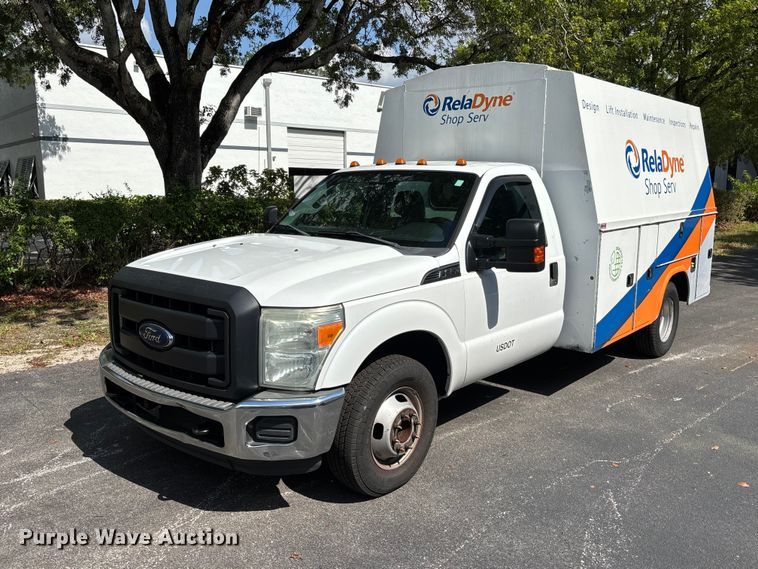 image for item DU6349 2015 Ford F350 Super Duty utility van
