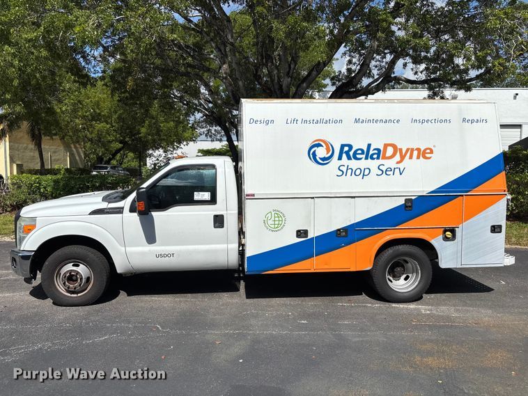 image for item DU6349 2015 Ford F350 Super Duty utility van