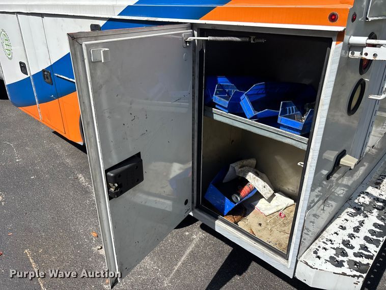 image for item DU6349 2015 Ford F350 Super Duty utility van