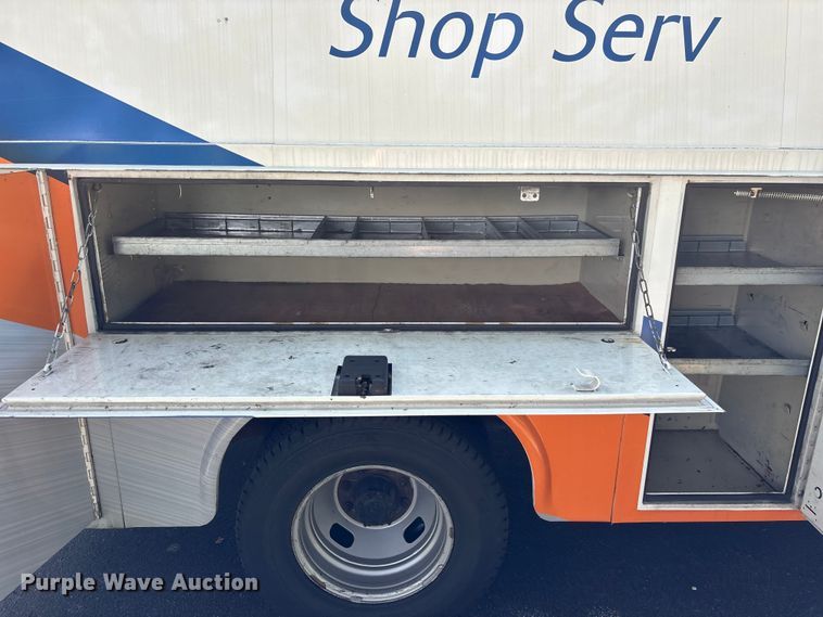 image for item DU6349 2015 Ford F350 Super Duty utility van