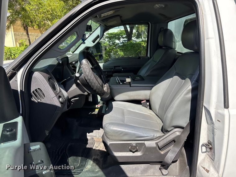 image for item DU6349 2015 Ford F350 Super Duty utility van