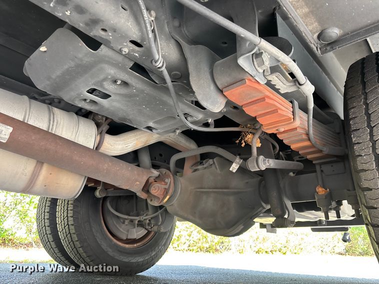 image for item DU6349 2015 Ford F350 Super Duty utility van