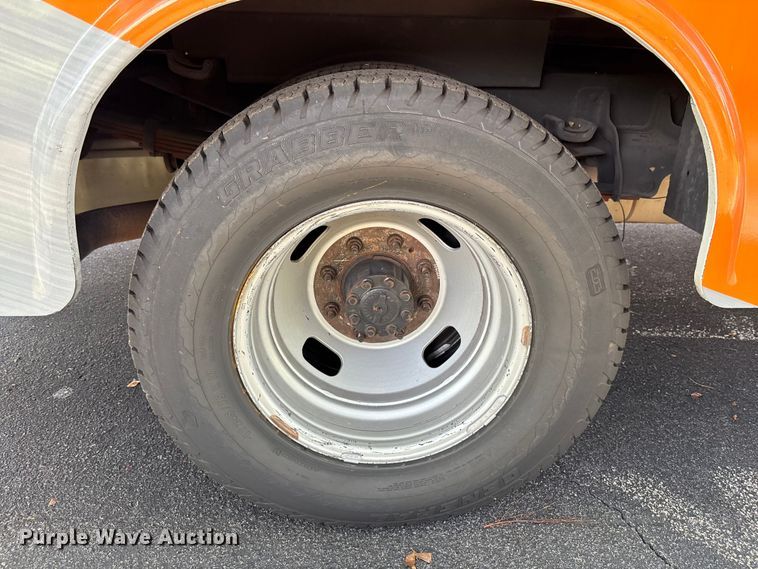 image for item DU6349 2015 Ford F350 Super Duty utility van