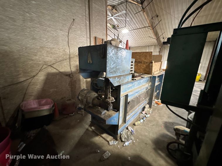 image for item DV2023 1994 Cram-A-Lot HH-60 baler